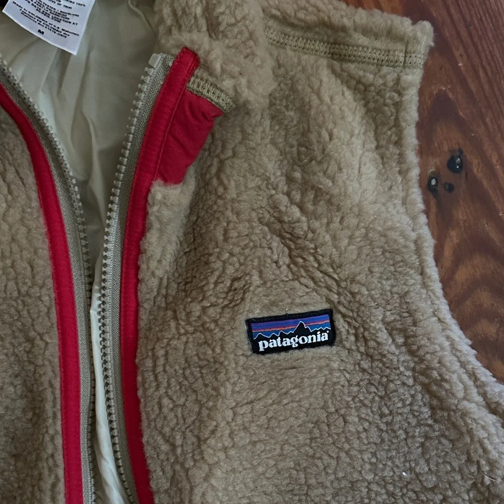 Patagonia Kids' M Tan and Red Fleece Vest